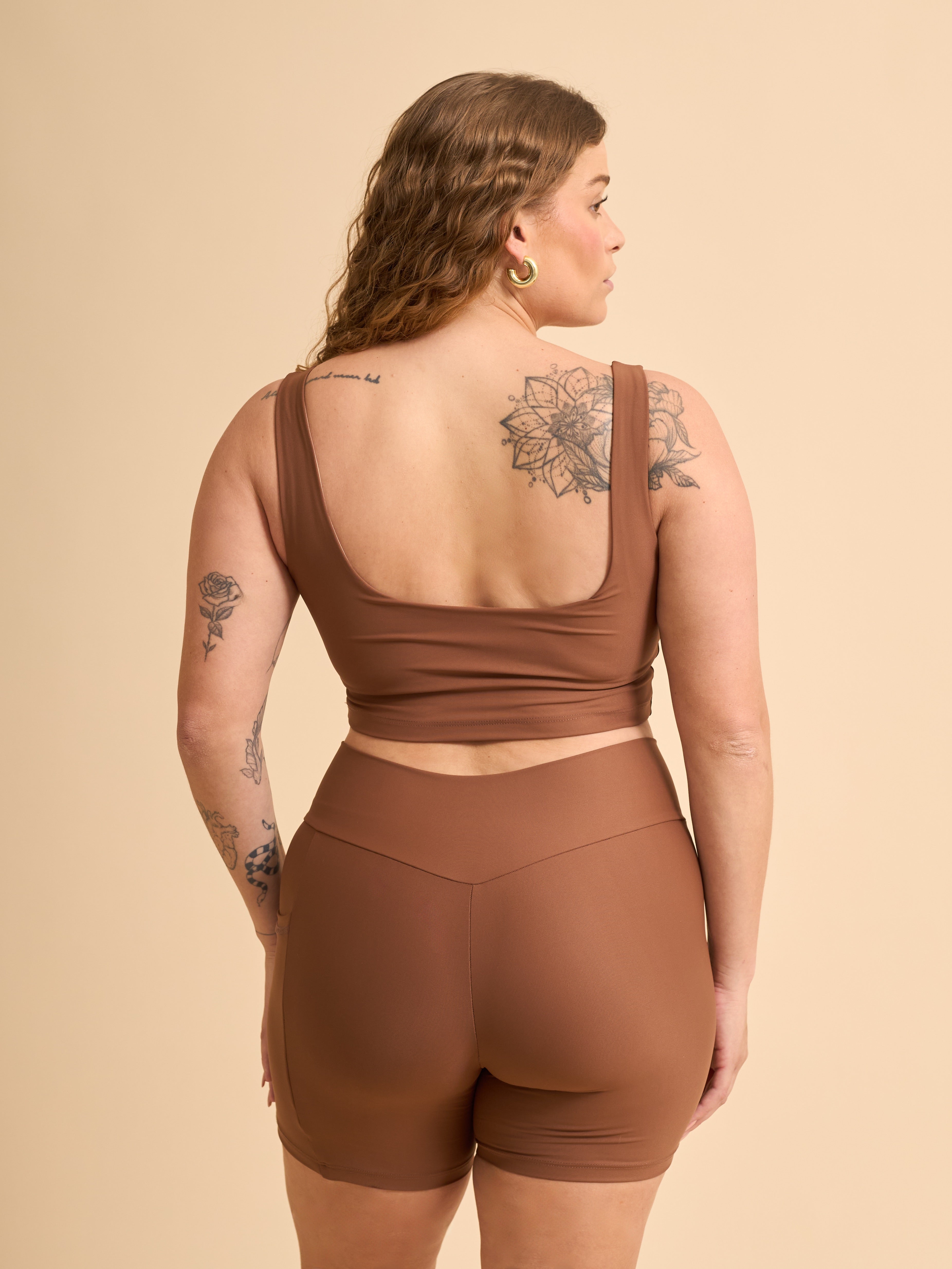 Shorts Crossed